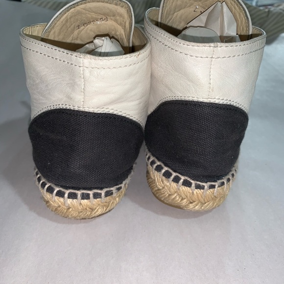 CHANEL size 37 Two-tone leather lace up ESPADRILLE - Picture 7 of 12